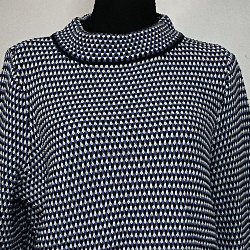 Women’s Navy White Knit Sweater Textured Pattern Long Sleeve Pullover‎ L